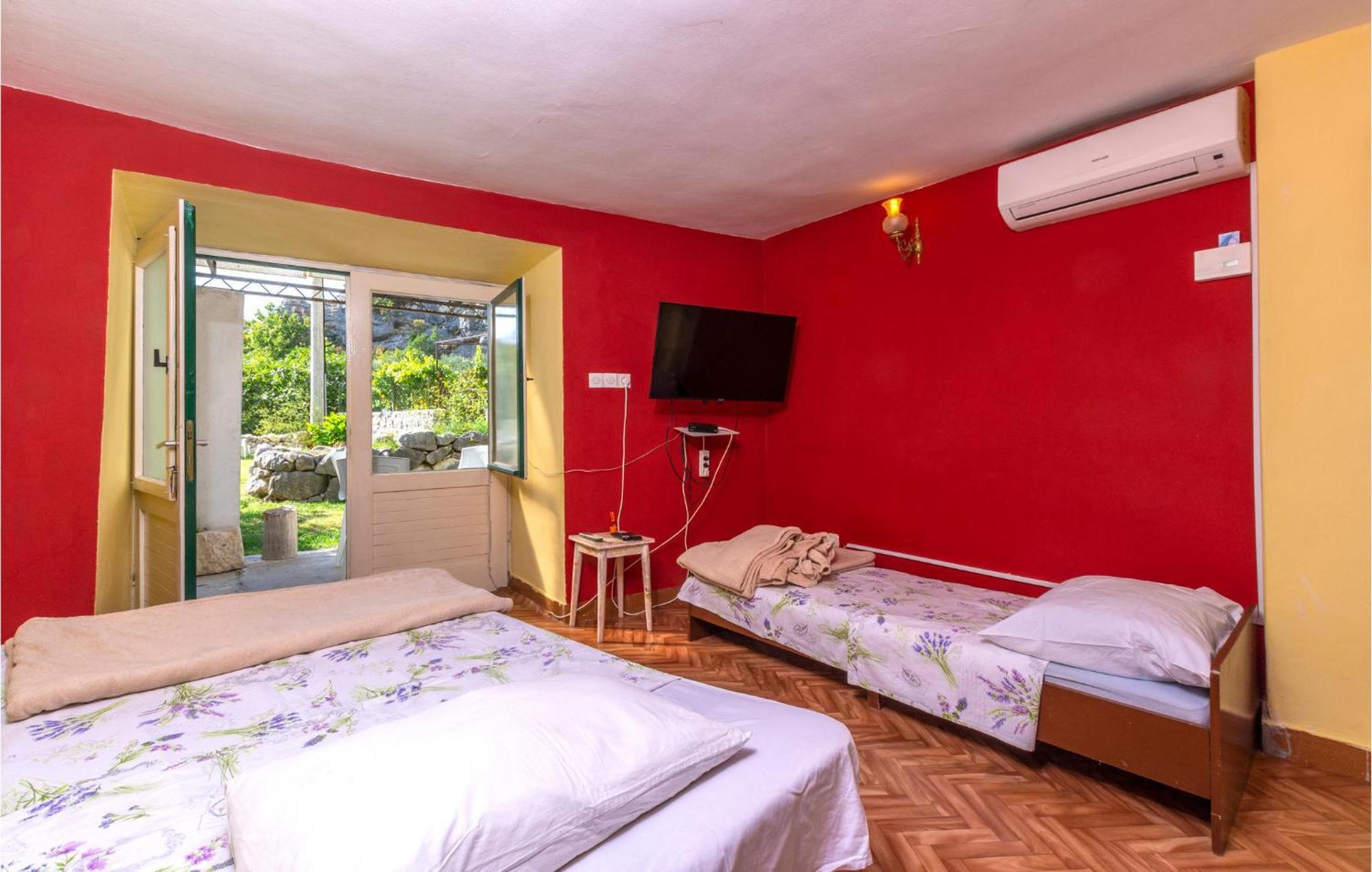 Lovely Apartment In Omis With Kitchen Εξωτερικό φωτογραφία